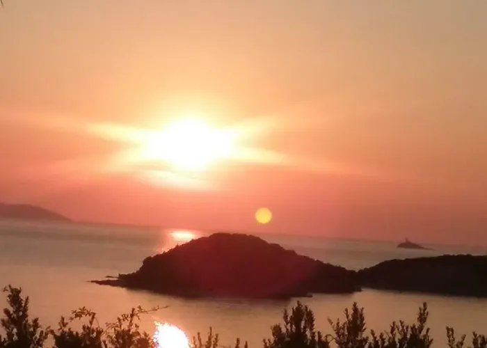 Mikela Ξενοδοχείο 3*